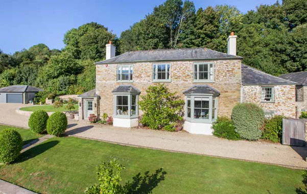 The Girls' Escape - An Autumn Glow Retreat