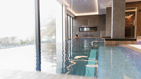 Luxe Autumnal Lakes Retreat